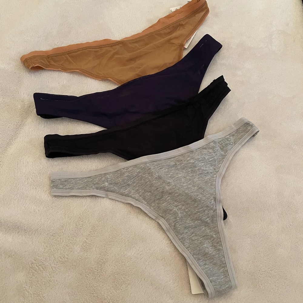 La Perla studio 2 mesh and 2 cotton Thong sz 3 (M)